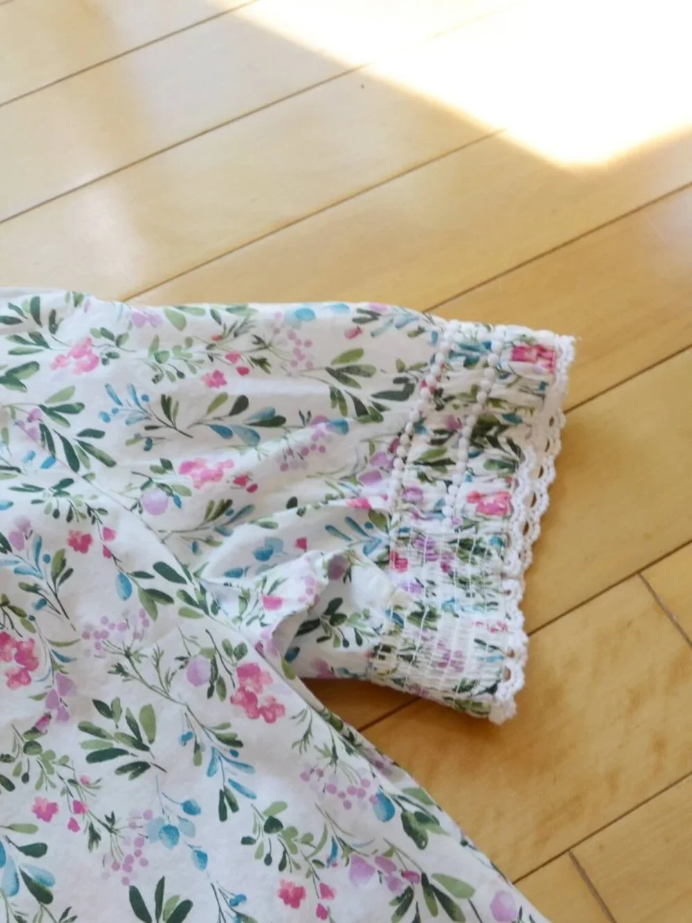 J Crew Short-sleeve Floral Smocked Top Size XL NWT